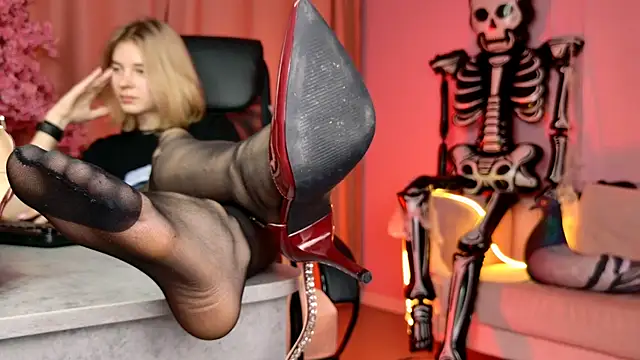 TinaDavil online show from October 21, 10:52 am