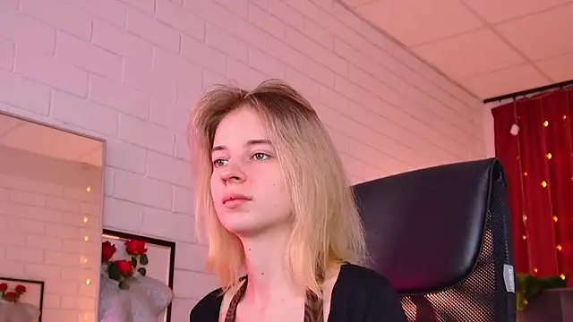 TinaDavil online show from January 19, 1:18 pm