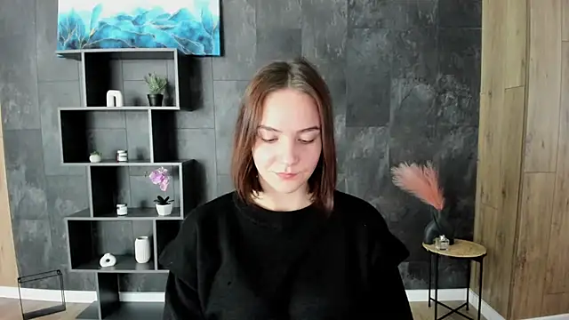 OliviaMontgomery online show from December 2, 8:48 am