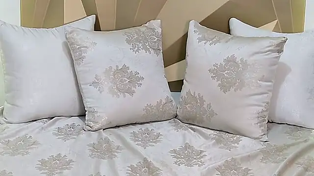 PassionMacoll online show from March 17, 1:20 am