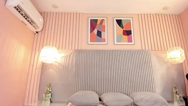 samyriverss online show from November 25, 11:12 am