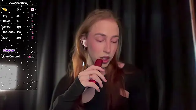 Avril Pearly  online show from April 6, 11:00 am