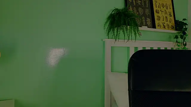 Snapshot of briannajackson_ chatting on October 6, 11:38 am briannajackson  online show from October 6, 11:38 am