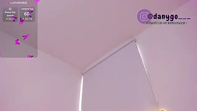 Snapshot of ZarianaEvanz chatting on October 3, 9:09 pm ZarianaEvanz online show from October 3, 9:09 pm