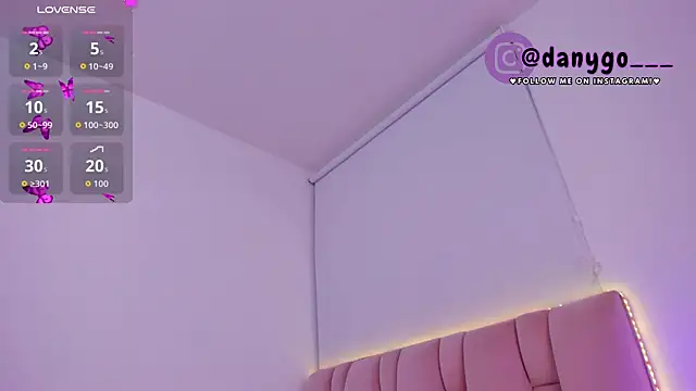 Snapshot of ZarianaEvanz chatting on September 25, 10:18 pm ZarianaEvanz online show from September 25, 10:18 pm