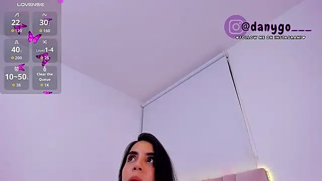 Snapshot of ZarianaEvanz chatting on October 5, 10:59 pm ZarianaEvanz online show from October 5, 10:59 pm