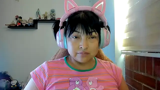 Shaddycute  online show from June 30, 6:18 pm