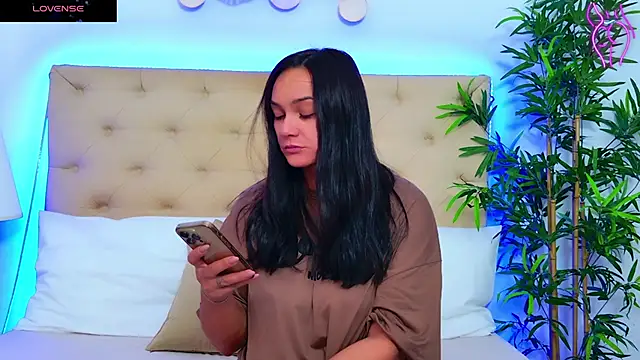 DaliyaArabian online show from September 20, 8:01 am