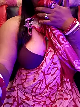 Snapshot of ella_mariya chatting on October 13, 10:40 am ella mariya online show from October 13, 10:40 am