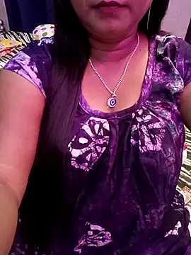 Snapshot of ella_mariya chatting on October 16, 11:35 am ella mariya online show from October 16, 11:35 am