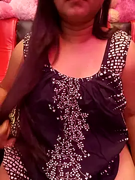 Snapshot of ella_mariya chatting on September 28, 11:32 pm ella mariya online show from September 28, 11:32 pm