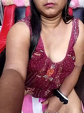 Snapshot of ella_mariya chatting on September 18, 7:01 pm ella mariya online show from September 18, 7:01 pm