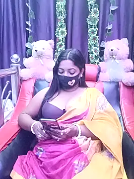 Snapshot of ella_mariya chatting on October 25, 11:33 pm ella mariya online show from October 25, 11:33 pm