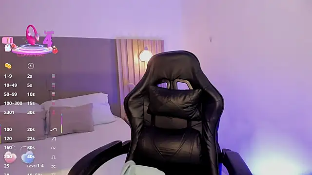 Snapshot of caro03x chatting on October 25, 3:58 am caro03x online show from October 25, 3:58 am