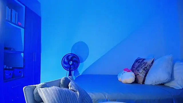 candydowson1 online show from March 31, 11:27 pm