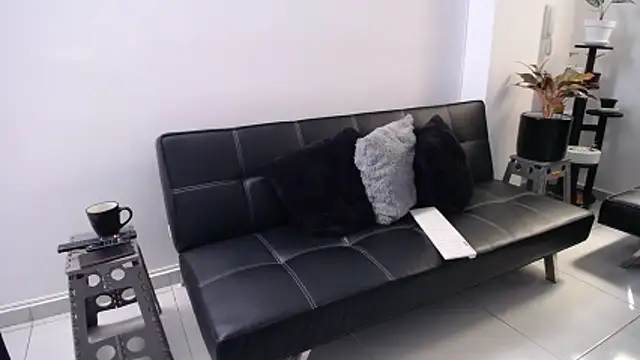 Snapshot of candydowson1 chatting on October 26, 8:04 pm candydowson1 online show from October 26, 8:04 pm