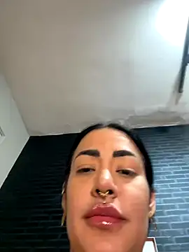 exquentadamay online show from October 18, 3:20 am