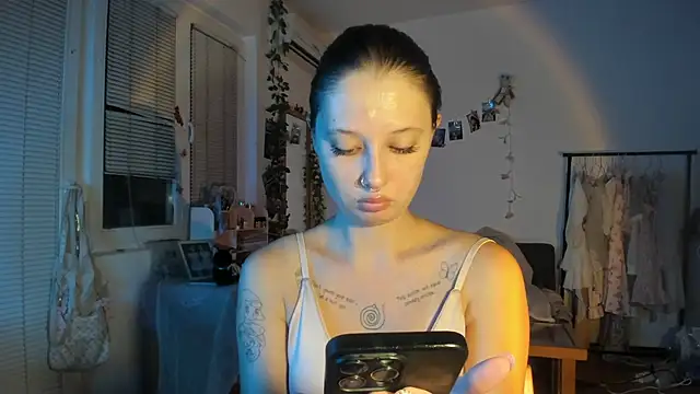 Jenny darling love online show from November 4, 8:25 pm