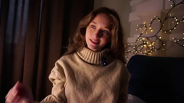 Snapshot of EdlinHargus chatting on October 10, 2:27 am EdlinHargus online show from October 10, 2:27 am