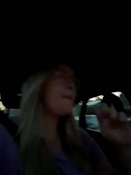 xX HotCouple Xx online show from September 28, 5:40 pm