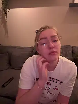 xX HotCouple Xx online show from March 17, 8:02 pm