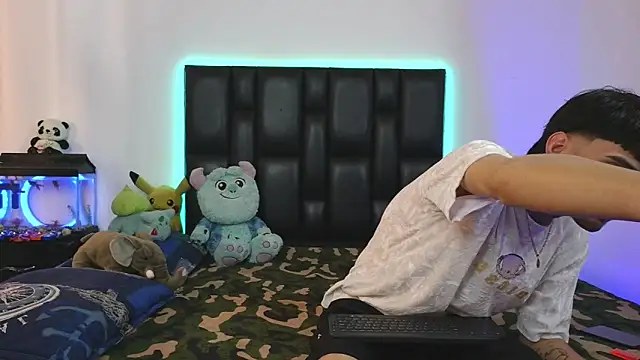 Brutal Sex Fucking online show from February 18, 8:30 pm