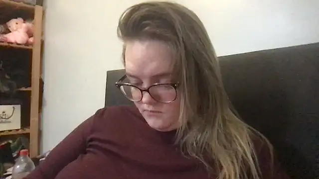 honeyyy24 online show from November 9, 3:52 pm