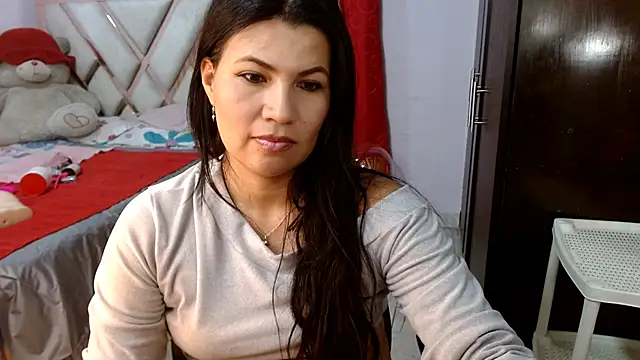 Snapshot of nahomi_star_model chatting on September 14, 3:26 am nahomi star model online show from September 14, 3:26 am