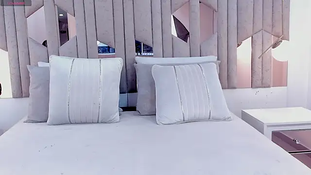 1m caro  online show from September 26, 3:48 am