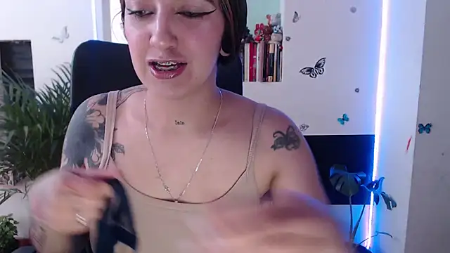 Lia-mitch online show from November 13, 7:24 pm