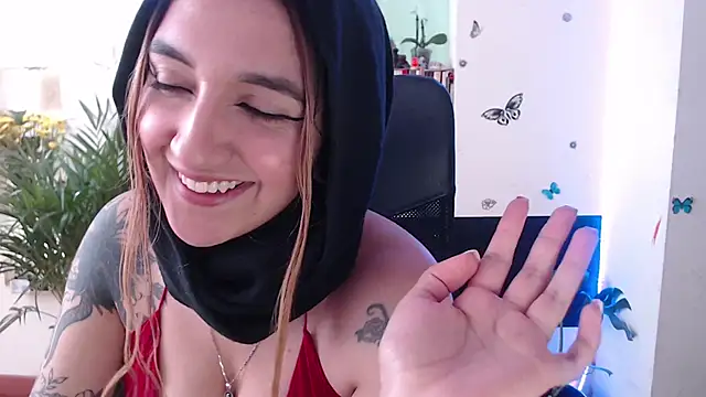 Snapshot of Lia-mitch chatting on October 10, 8:03 pm Lia-mitch online show from October 10, 8:03 pm