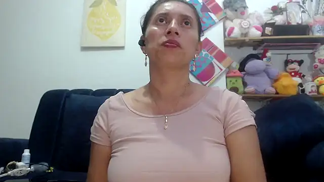 Snapshot of sexy_mary_69 chatting on September 11, 3:29 am sexy mary 69 online show from September 11, 3:29 am