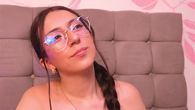 Sweet Sammy  online show from November 13, 4:00 am