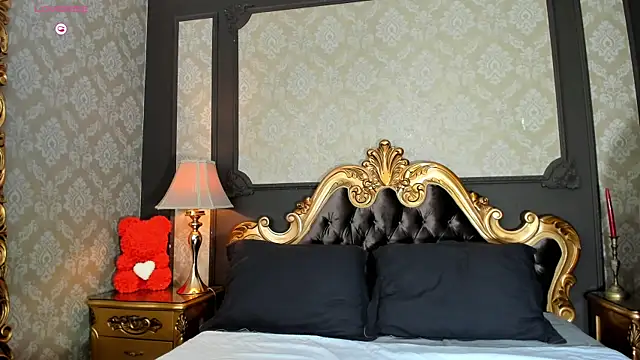 NahomiAcosta online show from October 7, 11:42 pm