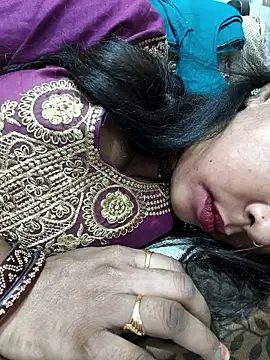 Snapshot of Sharmila-Singh chatting on October 19, 5:59 pm Sharmila-Singh online show from October 19, 5:59 pm