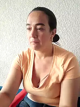 skayhot  online show from September 26, 3:42 pm