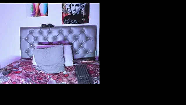 YUKIODAVIS online show from October 5, 1:10 am