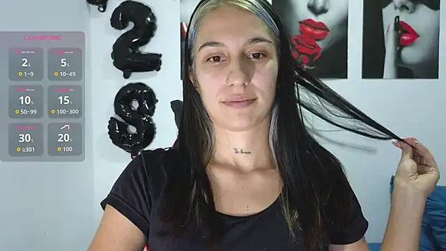 tammyandrade  online show from October 4, 11:09 pm