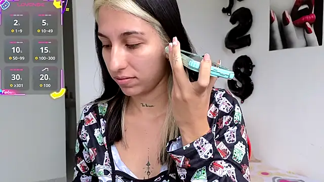 tammyandrade  online show from October 17, 3:48 pm