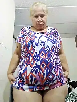 Snapshot of girl_amada chatting on September 23, 8:51 pm girl amada online show from September 23, 8:51 pm