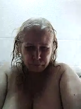 Snapshot of girl_amada chatting on October 13, 5:37 pm girl amada online show from October 13, 5:37 pm