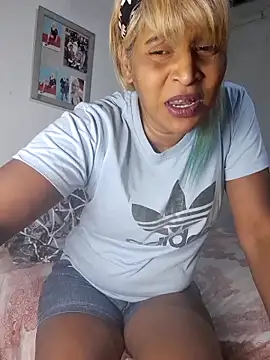 Goodgirlsue 77 online show from November 29, 10:47 pm