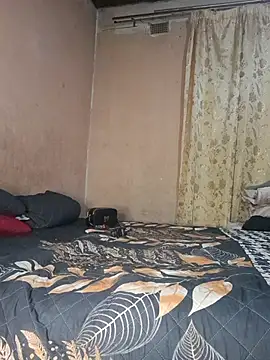 Snapshot of Goodgirlsue_77 chatting on October 12, 4:20 pm Goodgirlsue 77 online show from October 12, 4:20 pm