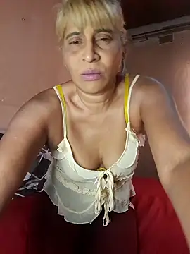 Snapshot of Goodgirlsue_77 chatting on October 21, 2:10 pm Goodgirlsue 77 online show from October 21, 2:10 pm