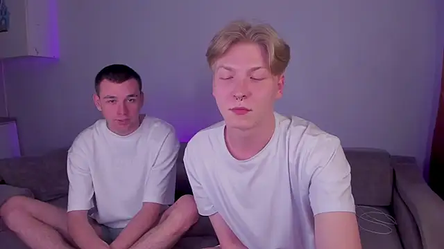 Snapshot of TheMikeSever chatting on October 27, 10:00 am TheMikeSever online show from October 27, 10:00 am