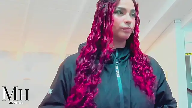 MizzHell online show from April 11, 3:45 am