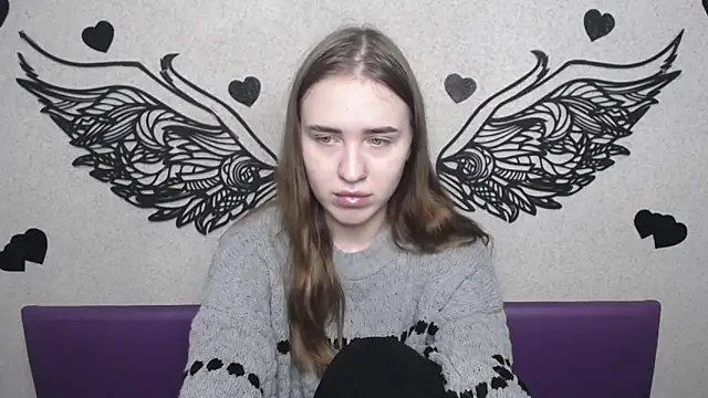 Snapshot of LauraHlot chatting on October 5, 6:07 am LauraHlot online show from October 5, 6:07 am