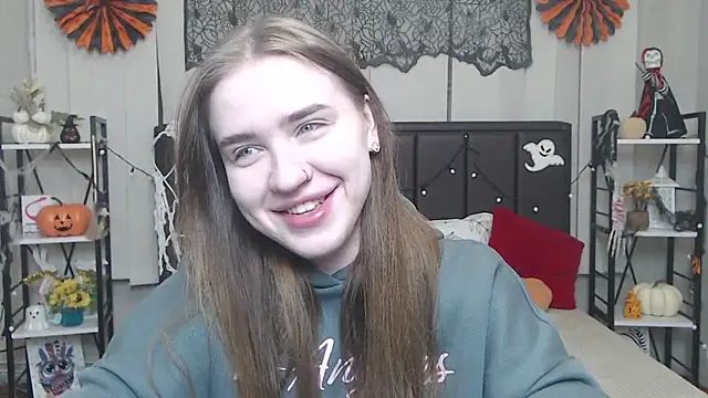 Snapshot of LauraHlot chatting on October 26, 6:47 pm LauraHlot online show from October 26, 6:47 pm