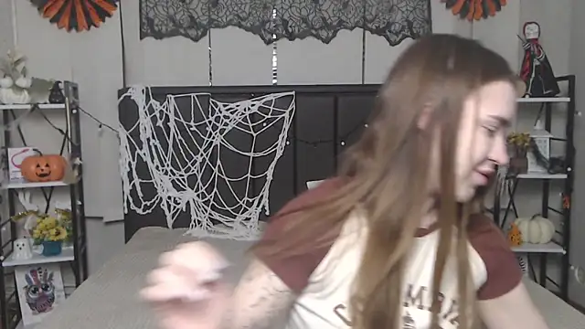 Snapshot of LauraHlot chatting on October 30, 6:53 pm LauraHlot online show from October 30, 6:53 pm