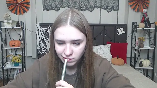 Snapshot of LauraHlot chatting on October 20, 7:06 pm LauraHlot online show from October 20, 7:06 pm